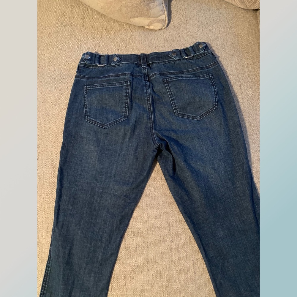 Jeans - Picture 2 of 4